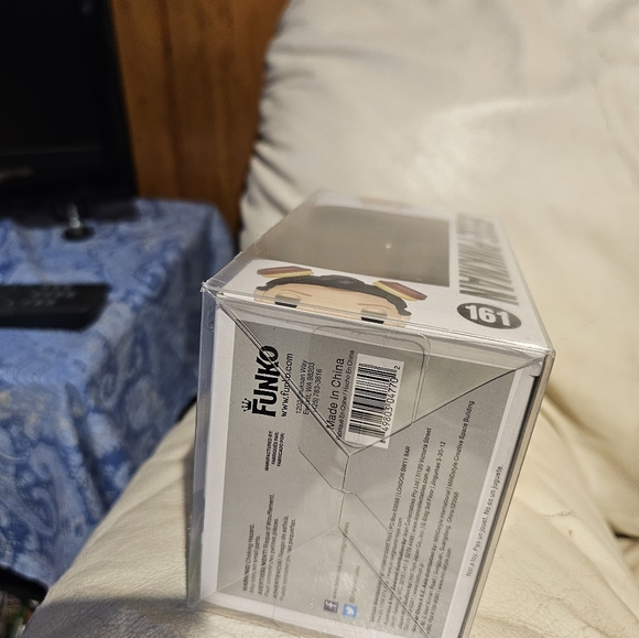 JESSE PINK IN GREEN LABSUIT FUNKO POP!(READ THE DESCRIPTION!) - Picture 7 of 10